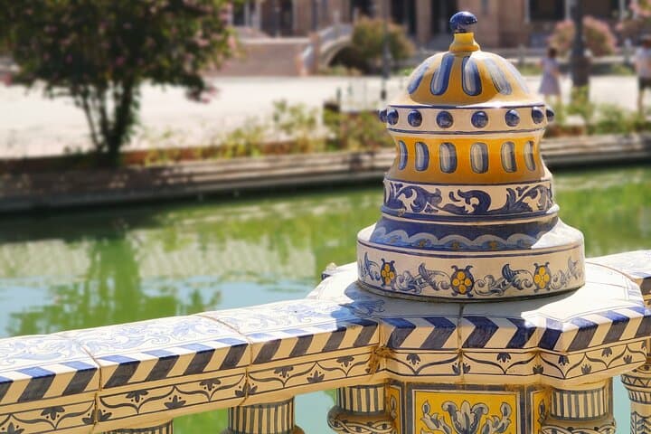Seville: Small-Group City Highlights Walking Tour
