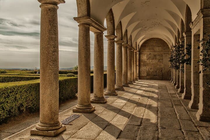 Private Tour to Escorial Valley of Fallen and Segovia from Madrid