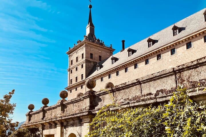 Half-Day Private Tour of Escorial with hotel Pick Up