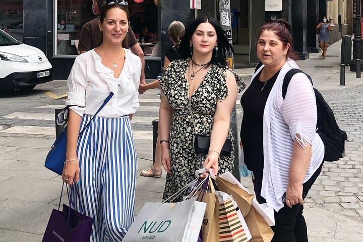 Personalized Shopping Tour in Madrid