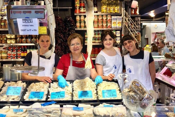 Meet our local producers and vendors and hear all about their traditions