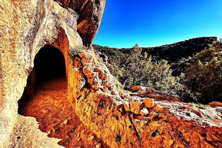 Full-day Hiking at Ruta the Aqua across Pena Cortada