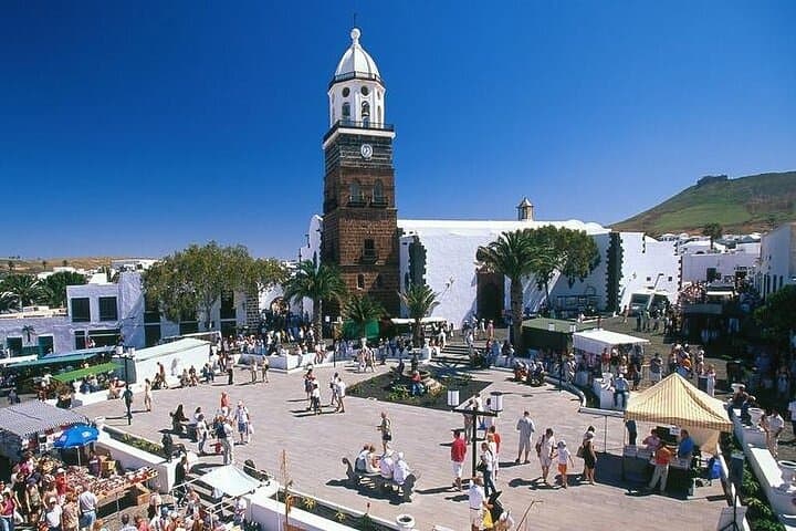 Traditional Canarian street market and marine reserve of La Graciosa