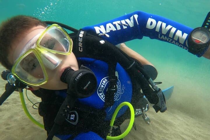 Scuba Diving (Basic Diver - 2 dives)