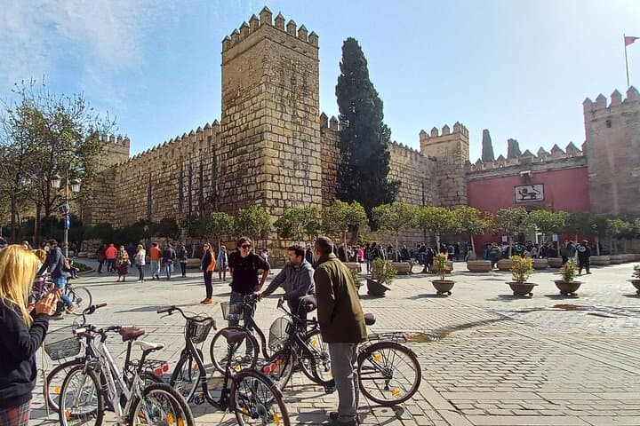 Seville In Season- City Highlight Tour