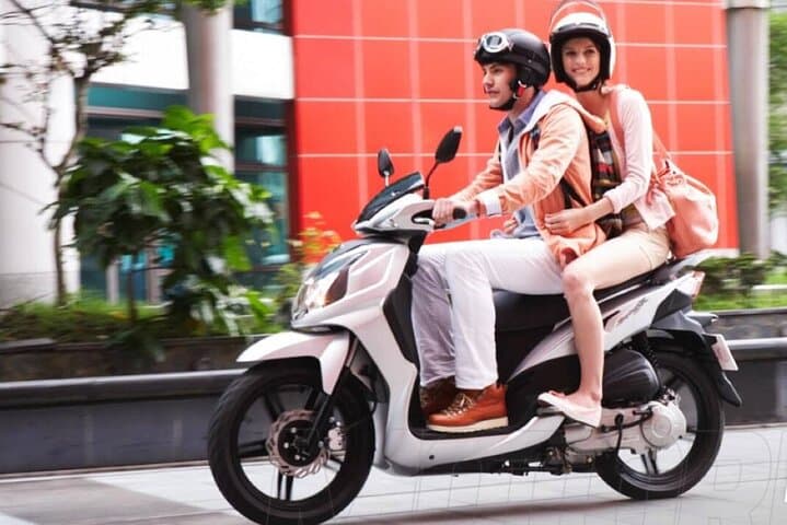 Maspalomas : Rent from 7 hours to 7 days a Petrol Scooter 125 cc