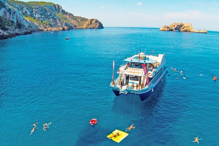Cala Salada and Unspoiled North Beach Tour. Snorkelling and Aquarium