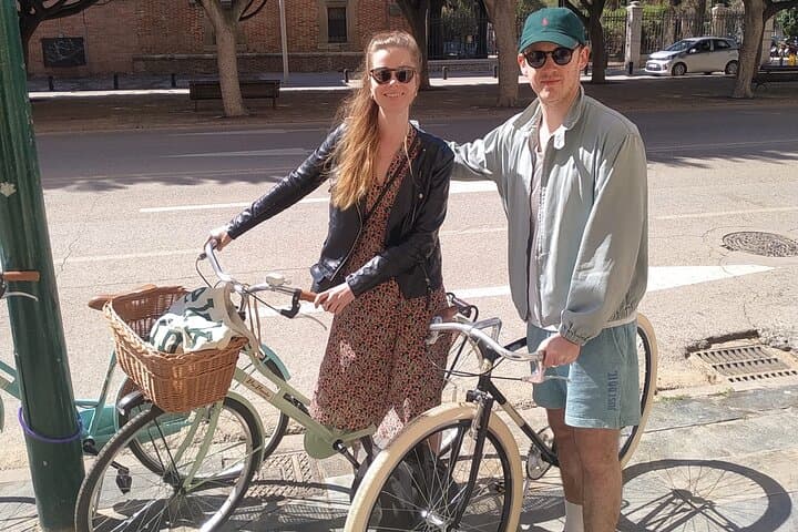 Vintage Style Bike Rental in Malaga