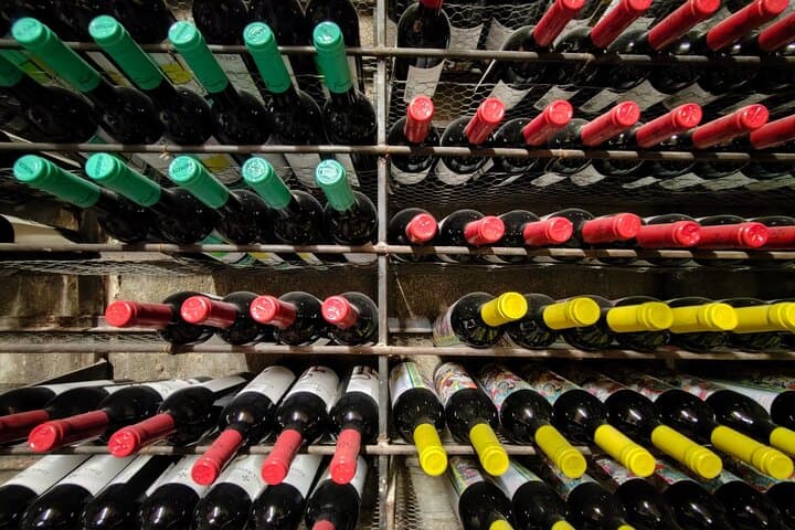 Hypno Tasting Wine Tasting under Hypnosis in Madrid