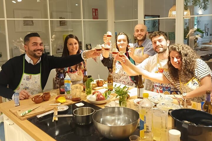 Food Market Shopping and Cooking Workshop in A Coruña