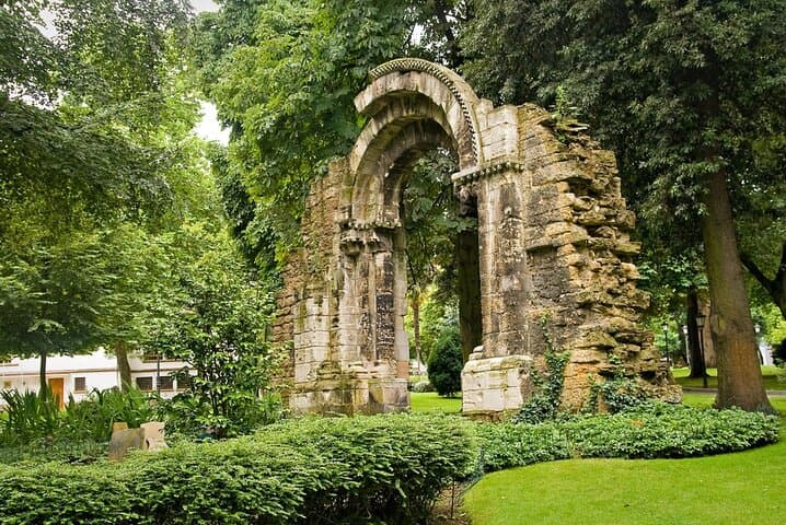 Walking Through Oviedo's Treasures - Private Tour