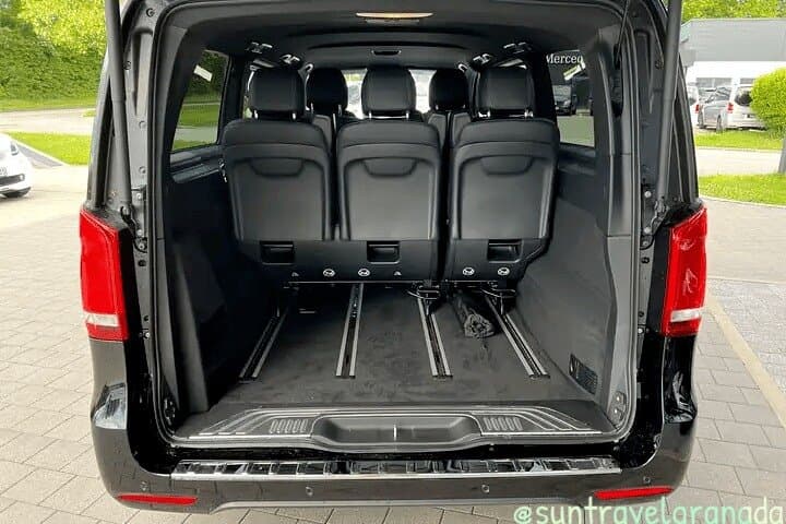Private transportation from Granada (hotels) to Granada Airport (Grx)