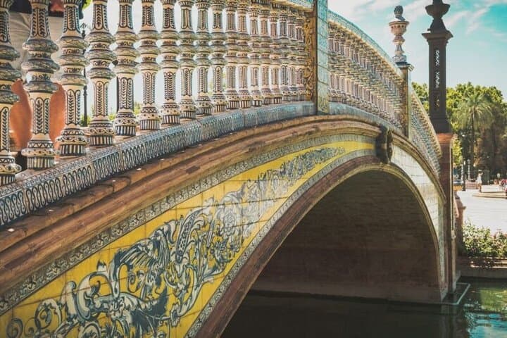 Spirit of Seville - Private Walking Tour with Casa de Pilato