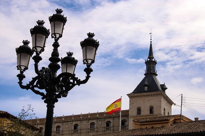 Toledo Historical Small Group Tour with Cathedral & Monuments