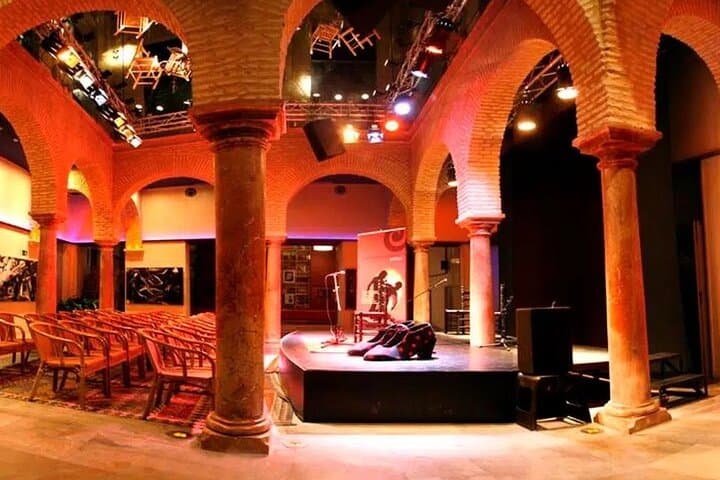 Complete Sevilla Tour: Alcazar & Cathedral fees + Optional Tapas