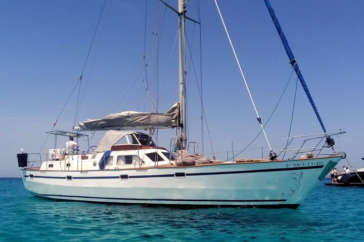 7 Hour Private Sailing Tour of Formentera Beaches