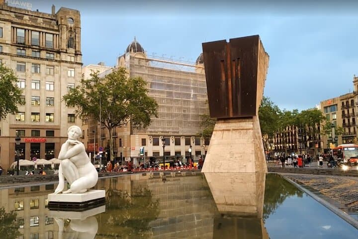 Private Tour of 2 hours and a half of the Civil War in Barcelona