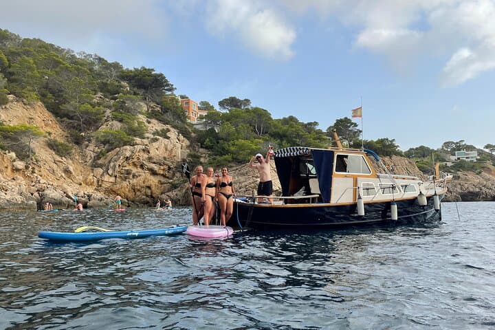 Private Classic Boat Tour - Ibiza with Paddle boards+Snorkelling