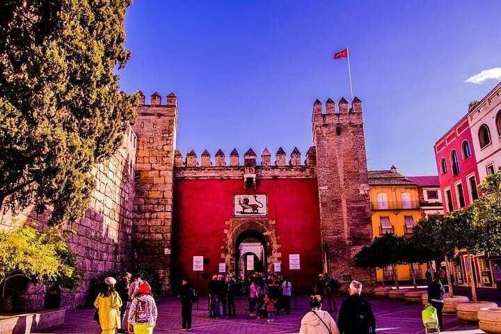 Lion´s Gate.
Royal Alcazar of Seville.