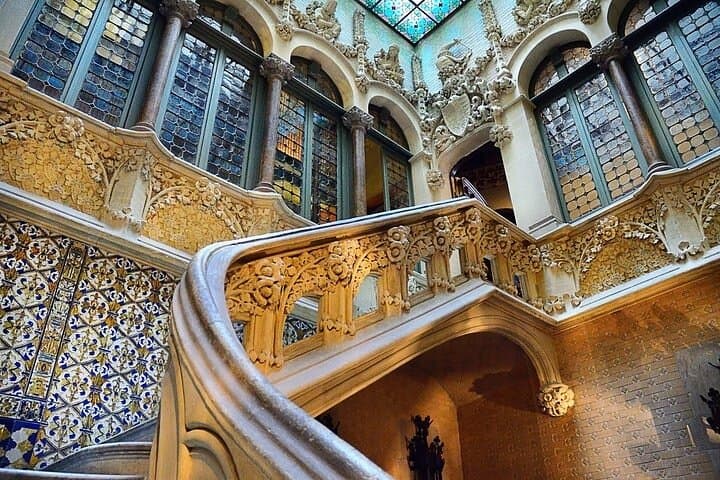 Exclusive Casa Vicens & Park Güell Tour with Official Guide