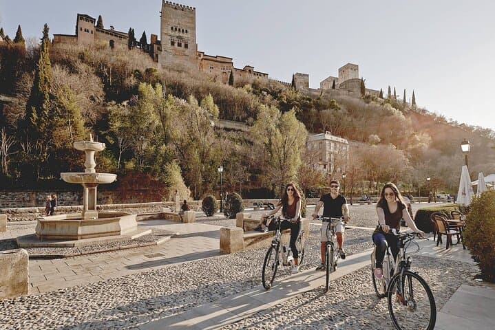 Private Electric Bike Tour with Play Granada
