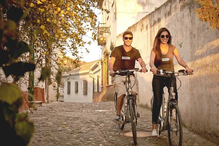 Private Electric Bike Tour with Play Granada