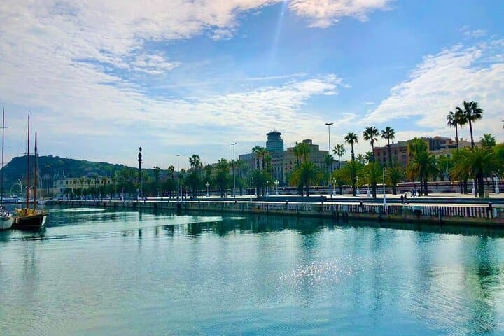 Paseo Colón, edificios de principio de siglo