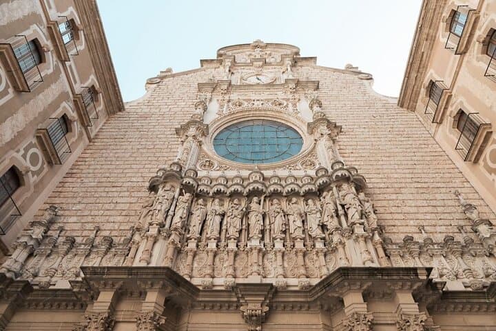 Private Tour from Barcelona to Montserrat (with guide)