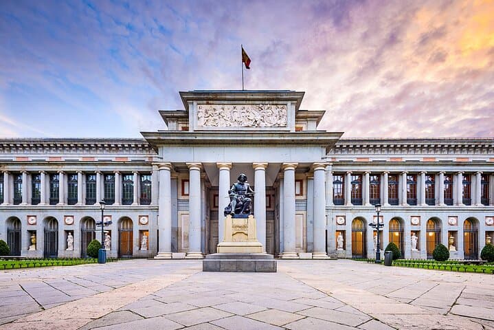 VIP PRIVATE: Royal Palace & Prado Museum HOTEL PICK UP & TICKETS
