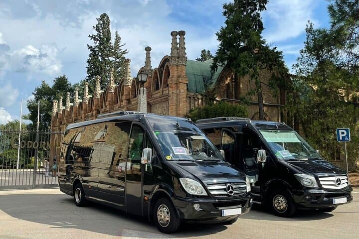 Visit Montserrat 5 hours (1 to 16 passengers)