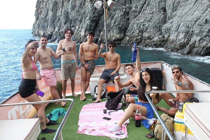 3-Hours Shared Tour to Accessible Boat en Canary Island
