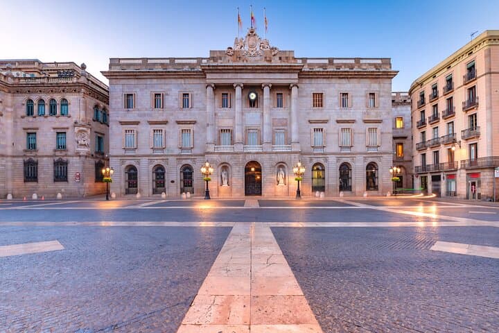Picasso Tour in Barcelona with Skip-the-Line Museum