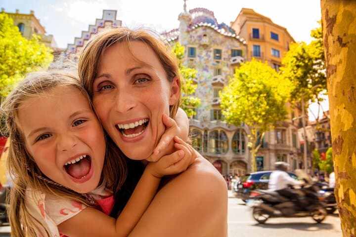 Picasso Tour in Barcelona with Skip-the-Line Museum