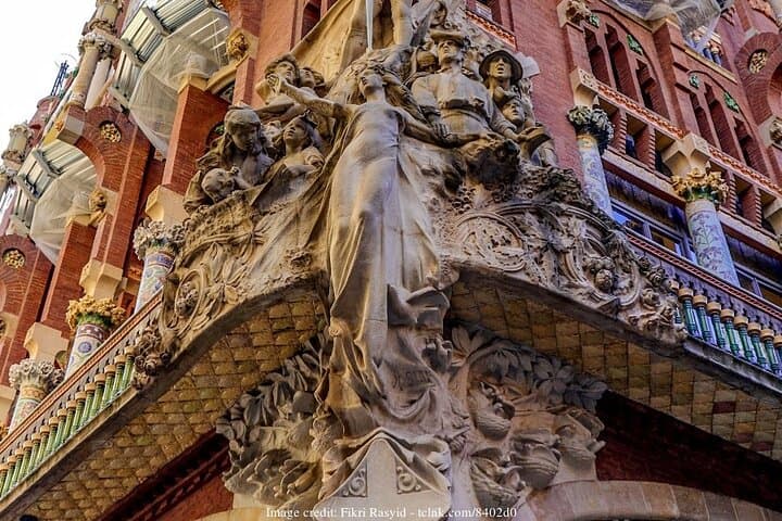 Explore El Born District: Private Half-Day Walking Tour