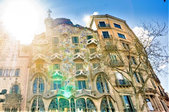 Barcelona Day Tour by High-Speed Train from Madrid.