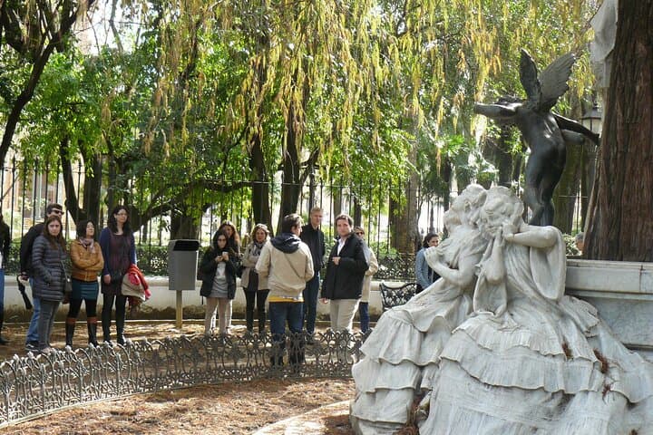 Secrets of Maria Luisa Park and Plaza de España Private Tour