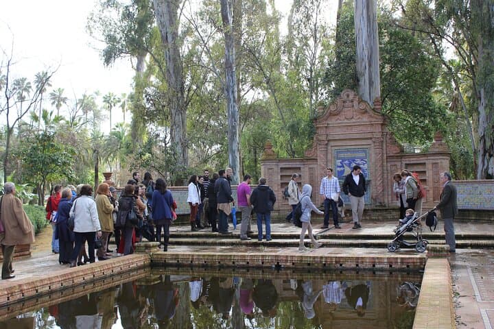 Secrets of Maria Luisa Park and Plaza de España Private Tour