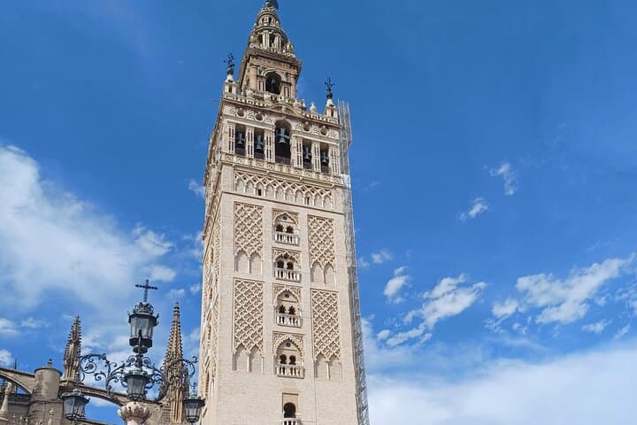 Contrasts of Seville