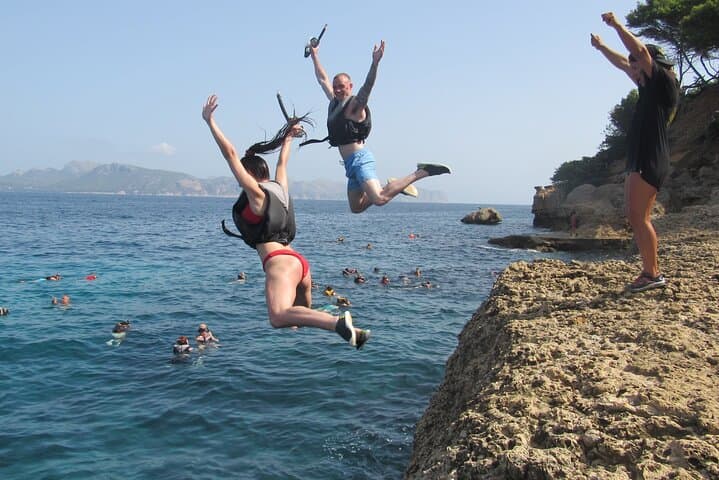 cliff jumping