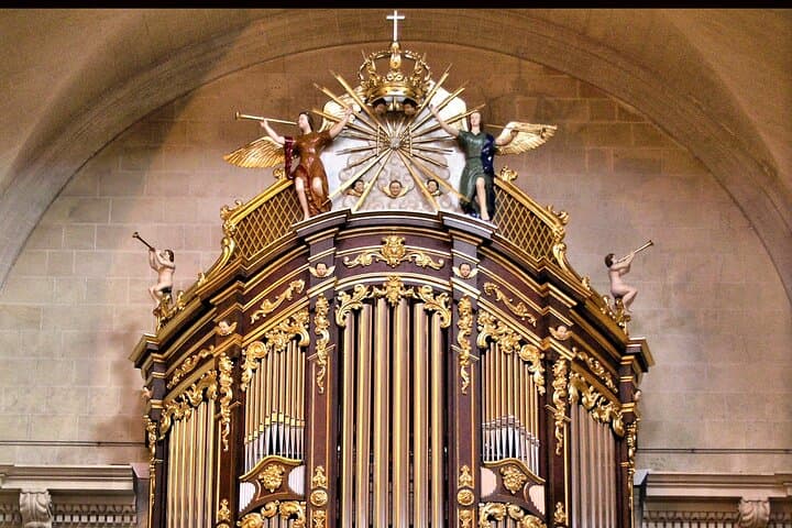 1.5 hour private tour of the Basilica of Santa Maria