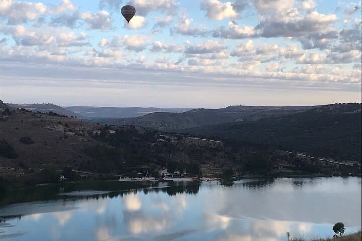 Balloon ride in Segovia with optional transportation from Madrid