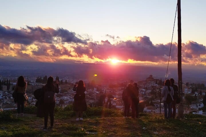Gypsy life: Sacromonte and the caves private tour