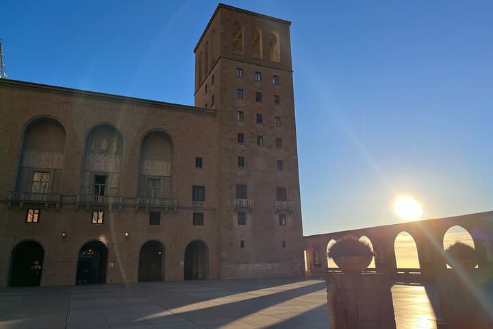 Montserrat very early: Hiking, Abbey, very small group