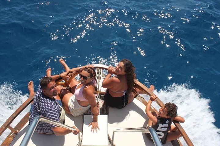 3-Hours Shared Tour to Accessible Boat en Canary Island