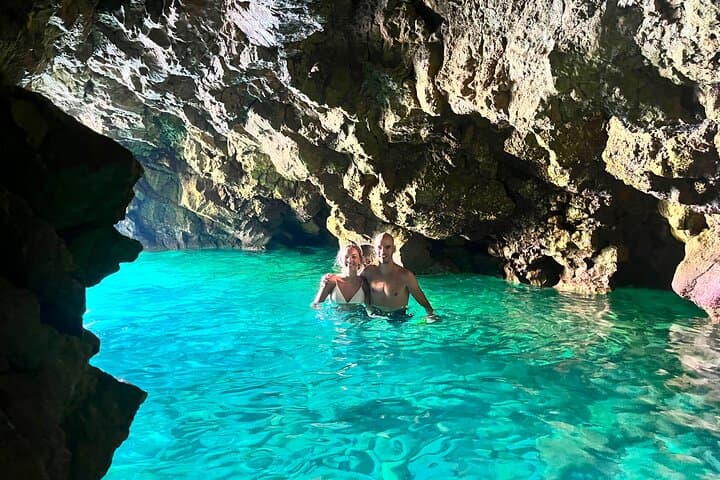 Cabo de San Antonio Kayak, Snorkel & Sea Cave Tour
