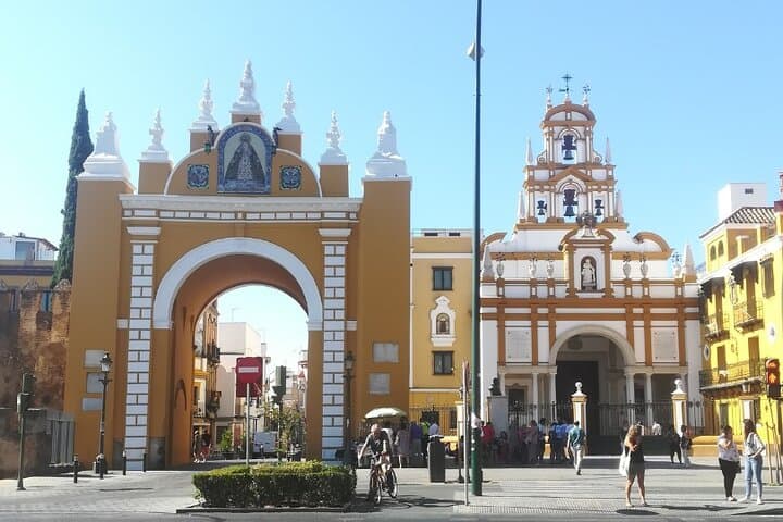 The iconic Macarena arch, next to the Basilica of the same name, which contains the venerated image of the Virgin Macarena.