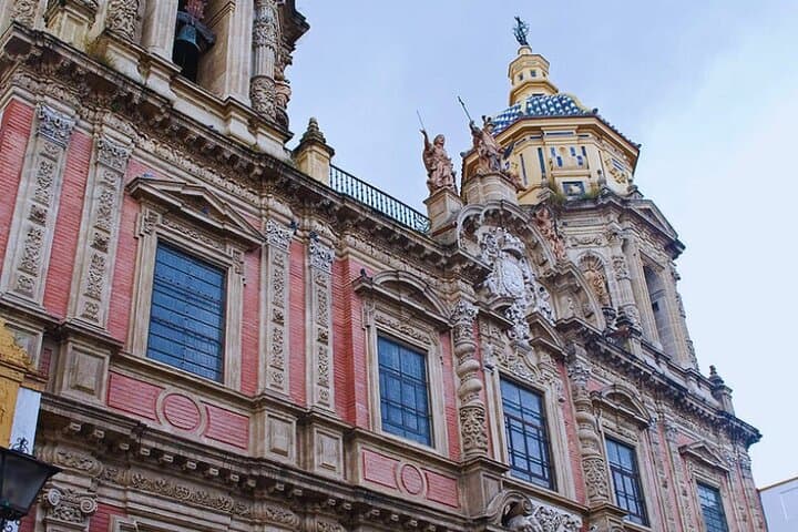 The highlight of the visit: the Church of San Luis de los Franceses.