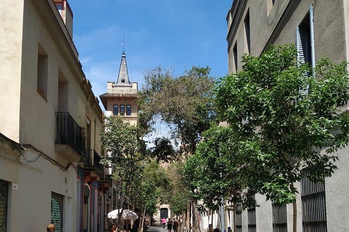 Gracia Village Private Walking Tour