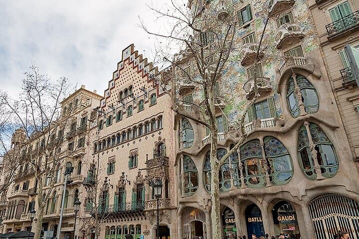 Gaudí Free Tour Block of Discord