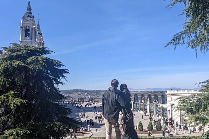 Welcome to Madrid Walking Tour